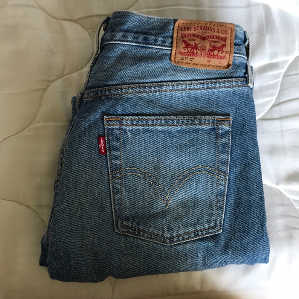 Levi’s 501, mid rise